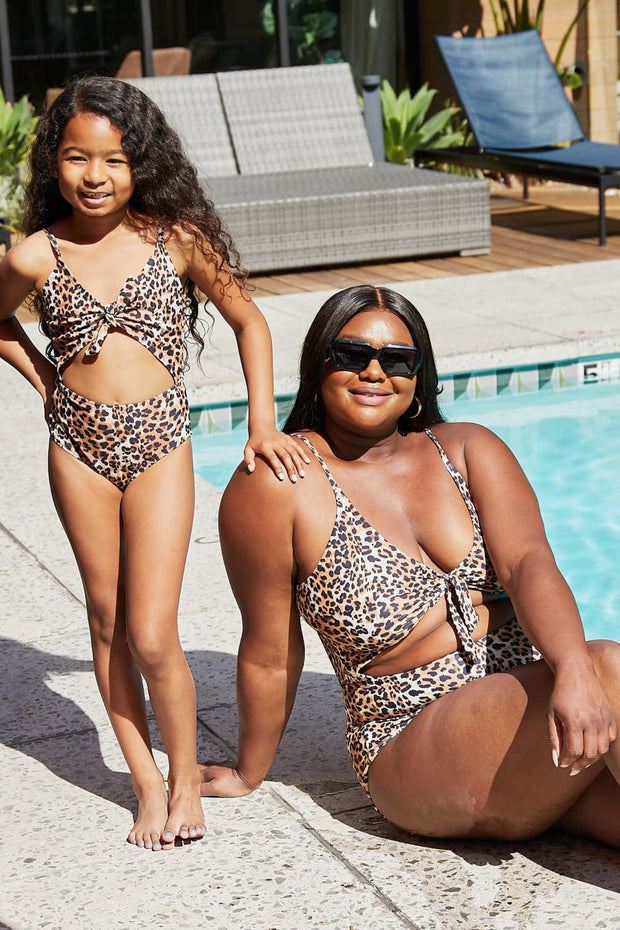 RAWR MOMMY&ME - Gettin Shady